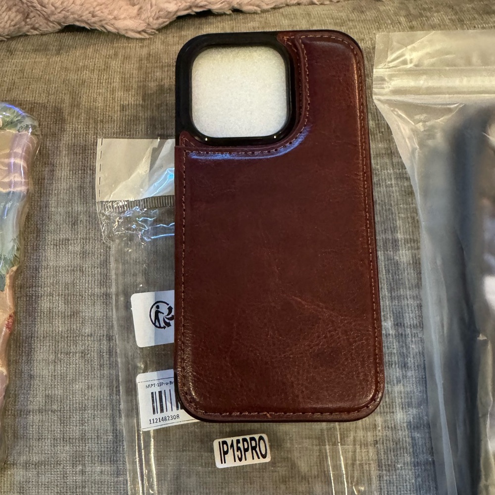 Premium Leather Phone Case for iPhone 15 Pro - Brown